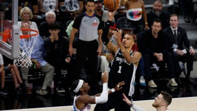 “Wemby” hace todo lo posible desde lejos y le da a los Spurs el partido de ensueño 7 contra OKC (yum) “Wemby” hace todo lo posible desde lejos y le da a los Spurs el partido de ensueño 7 contra OKC (yum)